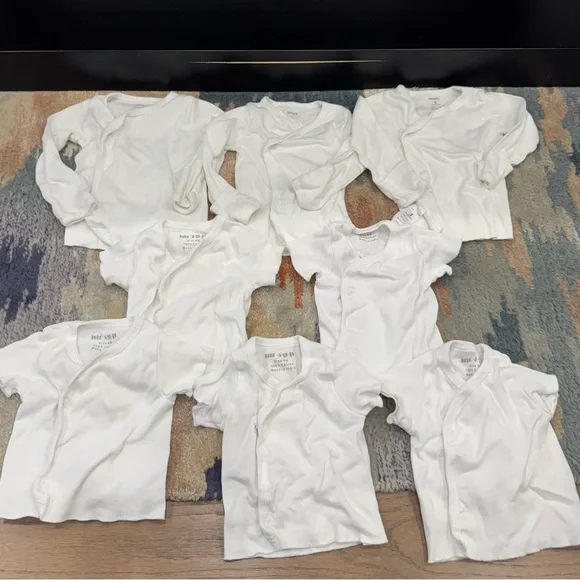 Set of 8 NB/0-3 month Side Snap Undershirts - Picture 2 of 4